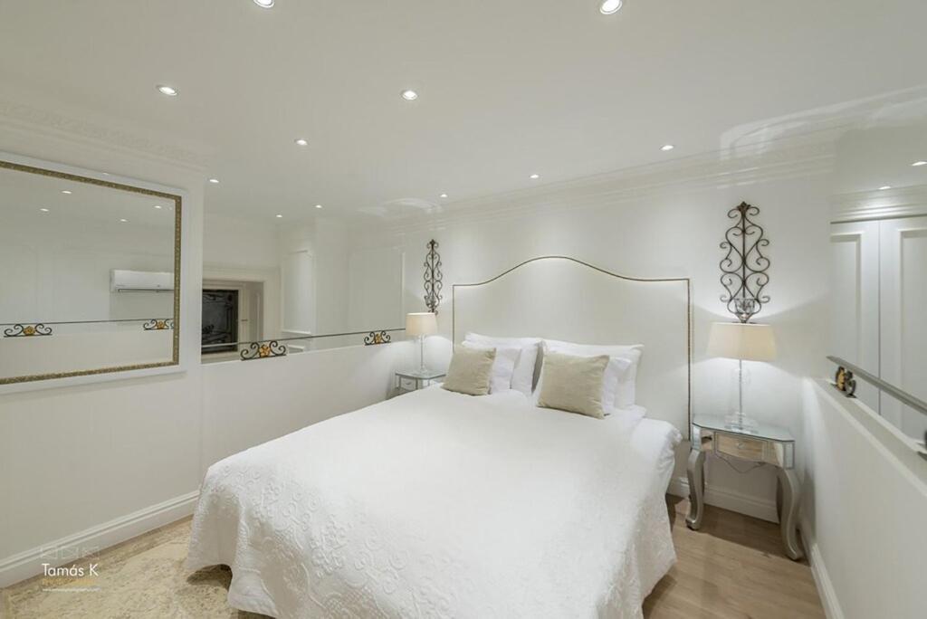 Bpr The Golden Astoria With Balcony And A/C Apartment Budapesta Exterior foto